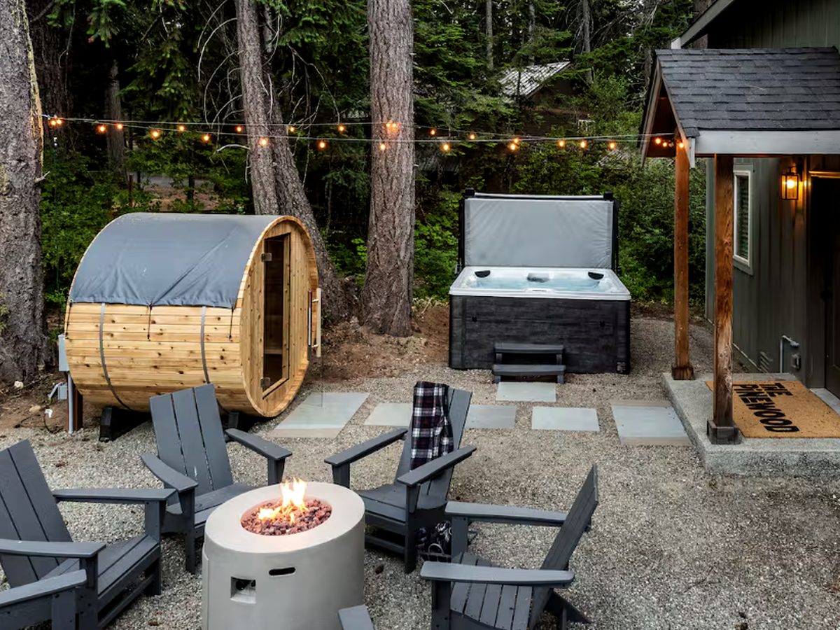 A fire pit and sauna at a member property in Cle Elum, Washington